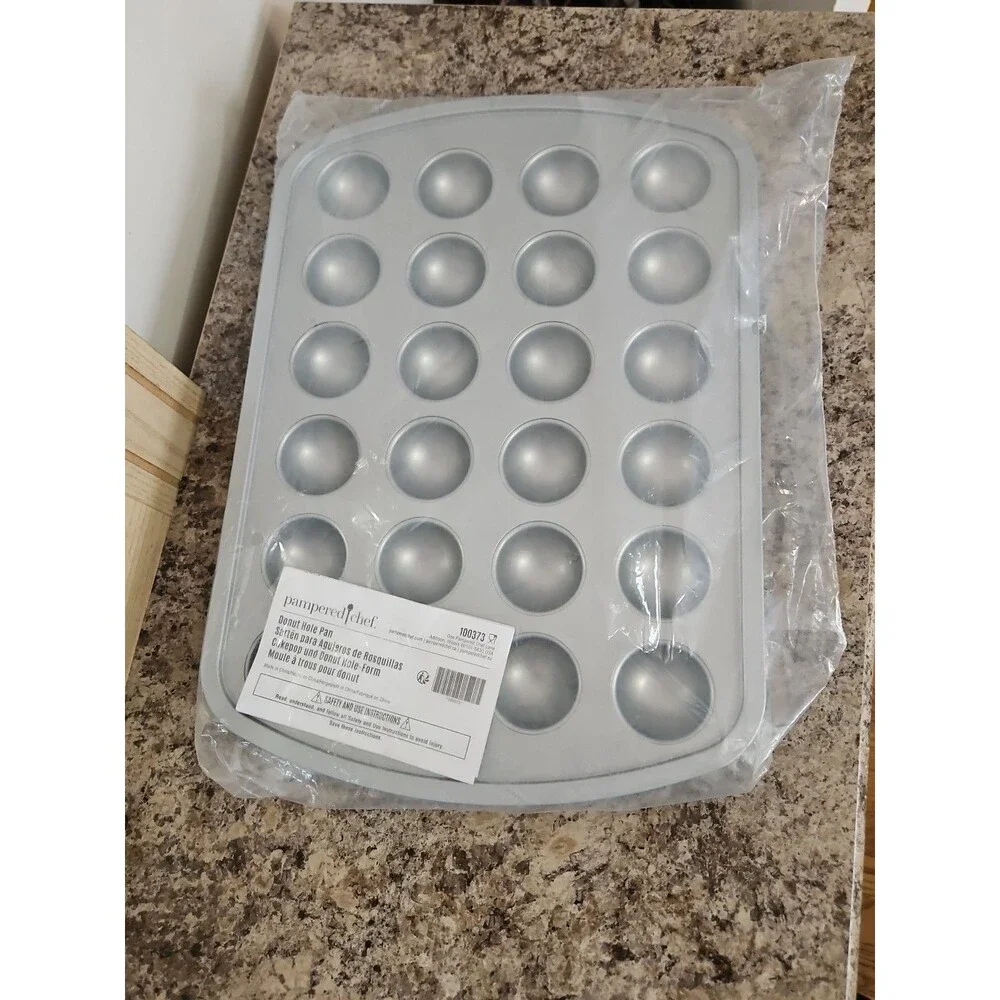 NIP Pampered Chef Donut Hole Cake Pop Pan #100373 Teal